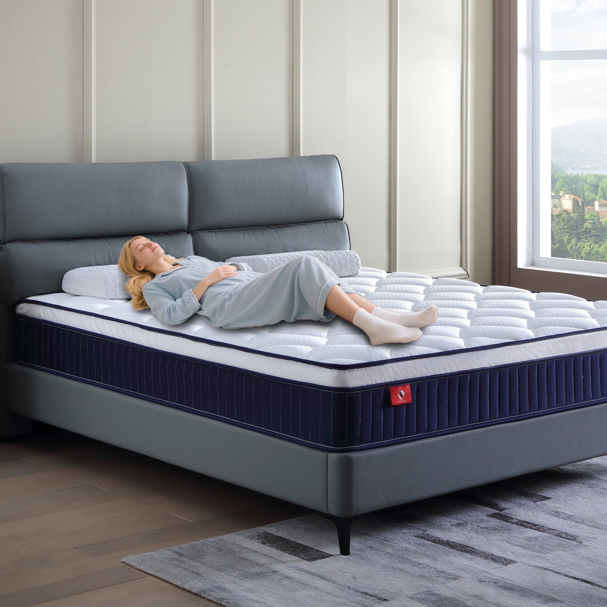 Queen Mattress, Holaki 10" Memory Foam Hybrid Mattress in a Box, Queen Size Mattress Medium Firm, Individual Pocket Spring Mattress with Edge Support, Pressure Relief & Motion Isolation, CertiPUR-US